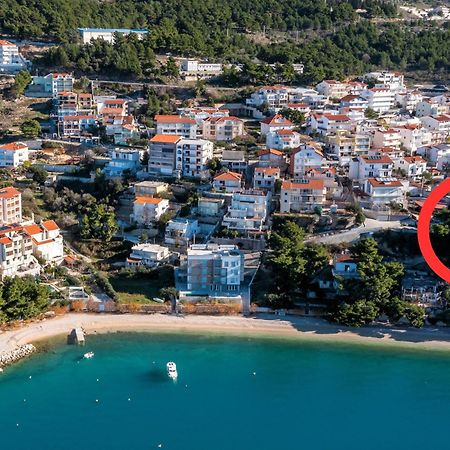 Urban Edge - Beach Apartments Омиш Экстерьер фото