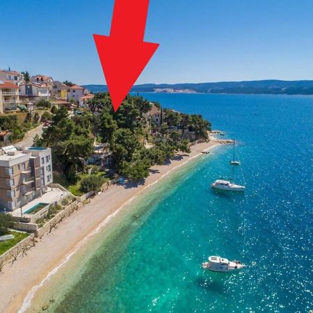 Urban Edge - Beach Apartments Омиш Экстерьер фото